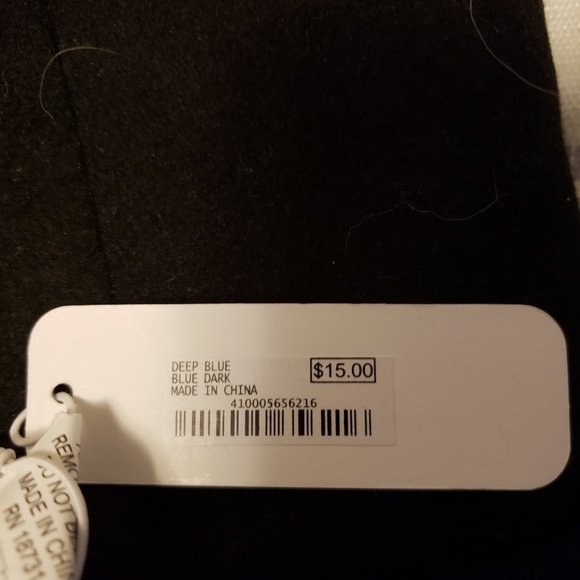 Marbled Light Infinity Scarf - Picture 3 of 4